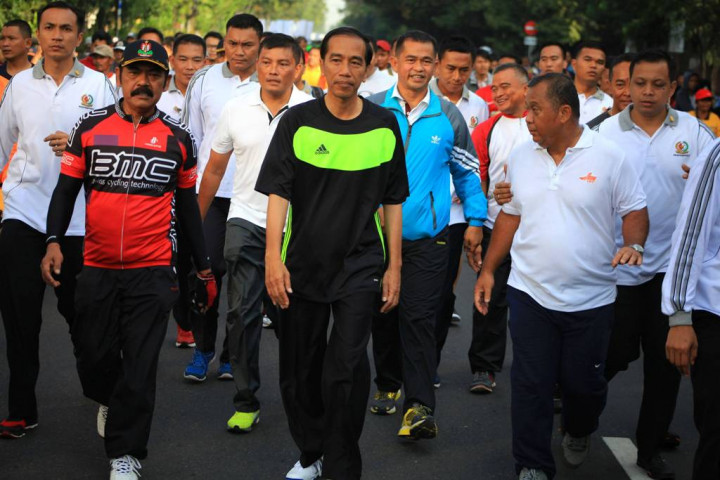 Jokowi Minta Menpora untuk Menggulirkan Kompetisi 