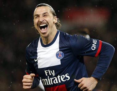 Chelsea Ikut Berburu Ibrahimovic 