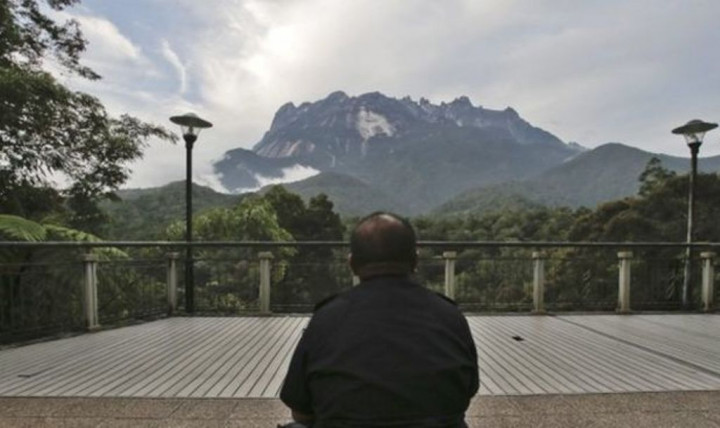 Bugil di Gunung Kinabalu, Wisatawan Asing Diadili