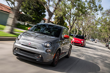 <i>Cruise Control</i> Bermasalah, Fiat <i>Recall</i> 3.975 Unit Model 500e  