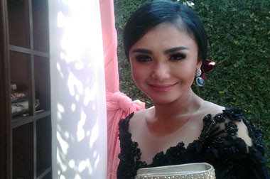 Yuni Shara Terpikat dengan Beras Kencur di Pernikahan Gibran