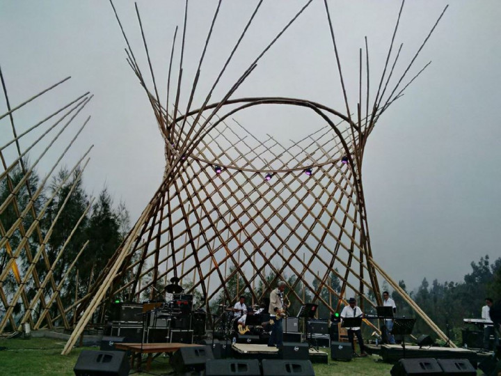 Jazz Gunung Dibuka dengan Lagu-lagu Daerah 