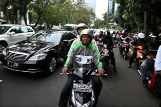 Ojek Lokal: Driver Go-jek Dilarang Mangkal