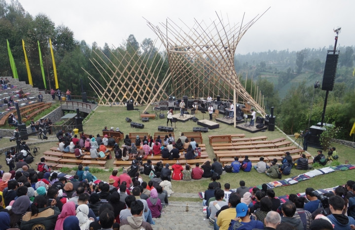 Lagu Ismail Marzuki yang Belum Direkam Dibawakan di Jazz Gunung