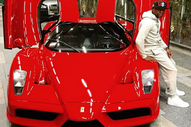 Belum Setahun, Mayweather Jual Ferrari Enzo Miliknya