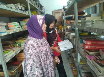 Penjualan Kurma dan Al Quran di Cirebon Meningkat