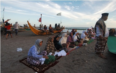 BHR Gelar Rukyatul Hilal di Parangtritis