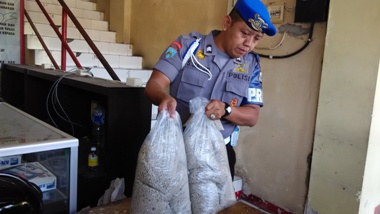 Polisi Amankan 11 Kg Merica Diduga Palsu