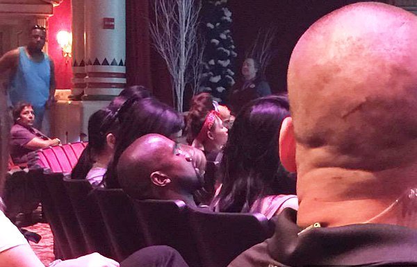 Kanye West Tertidur di Tengah Pertunjukan Frozen