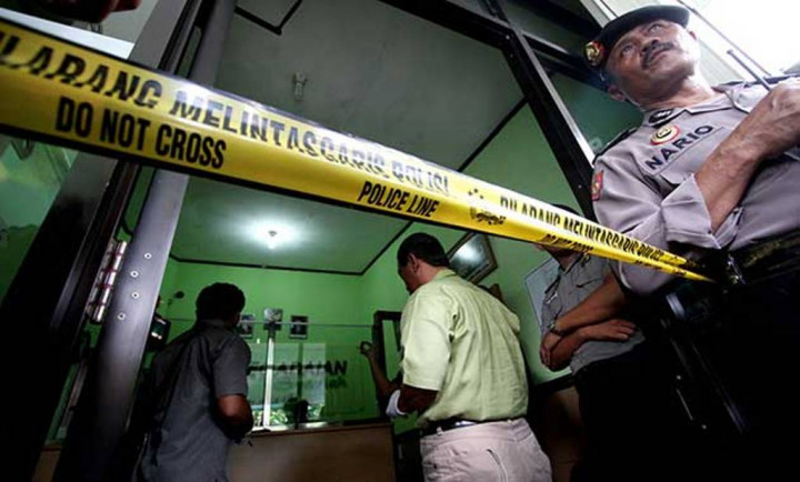 Warga Sesaki Lokasi Rekonstruksi Pembunuhan Bos Beras Ciracas