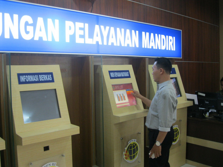 Malas ke Bank, Pengguna <i>Online Mobile Banking</i> Melonjak 