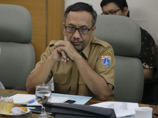 Kinerja Mengecewakan, Ahok Copot Dirut Bank DKI