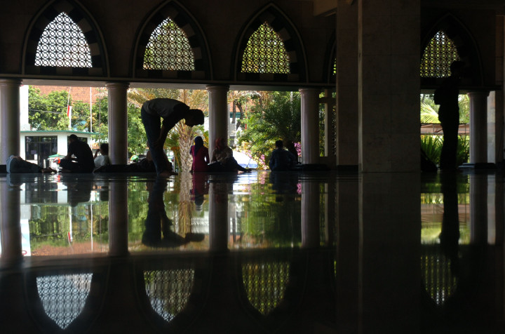 Tausiyah Ramadan: Mengadopsi Sifat Allah Melalui Ramadan