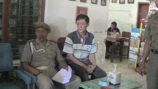 <i>Ngotot</i> Buka Siang Hari, Warung Makan Terancam Denda Rp50 Juta