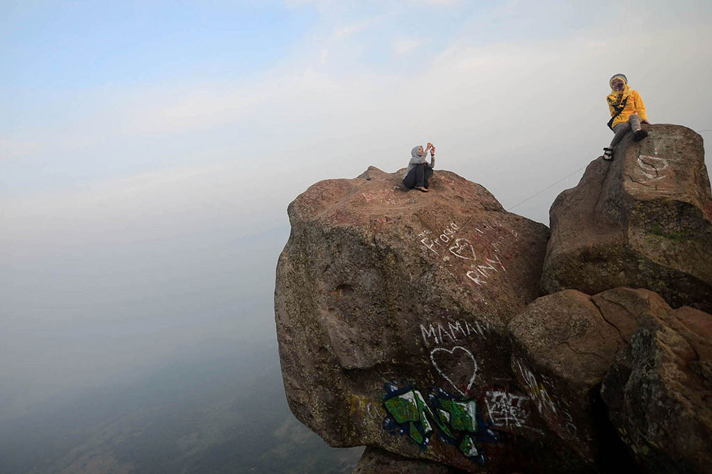 Gunung Bongkok, Wisata Alternatif Pegiat Alam Bebas