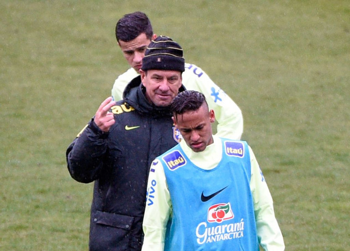 Neymar Dikartu Merah, Dunga Salahkan Wasit