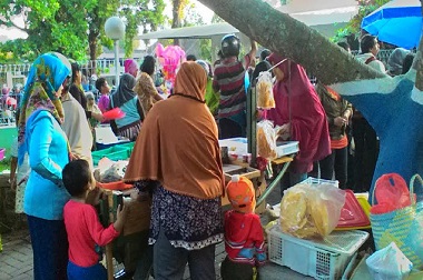 Jelang Berbuka Puasa, Taman Pindad Malang Diserbu