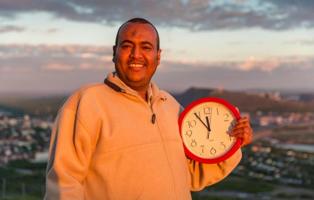 Muslim di Inggris Menolak Fatwa Pembatasan Jam Puasa Ramadan