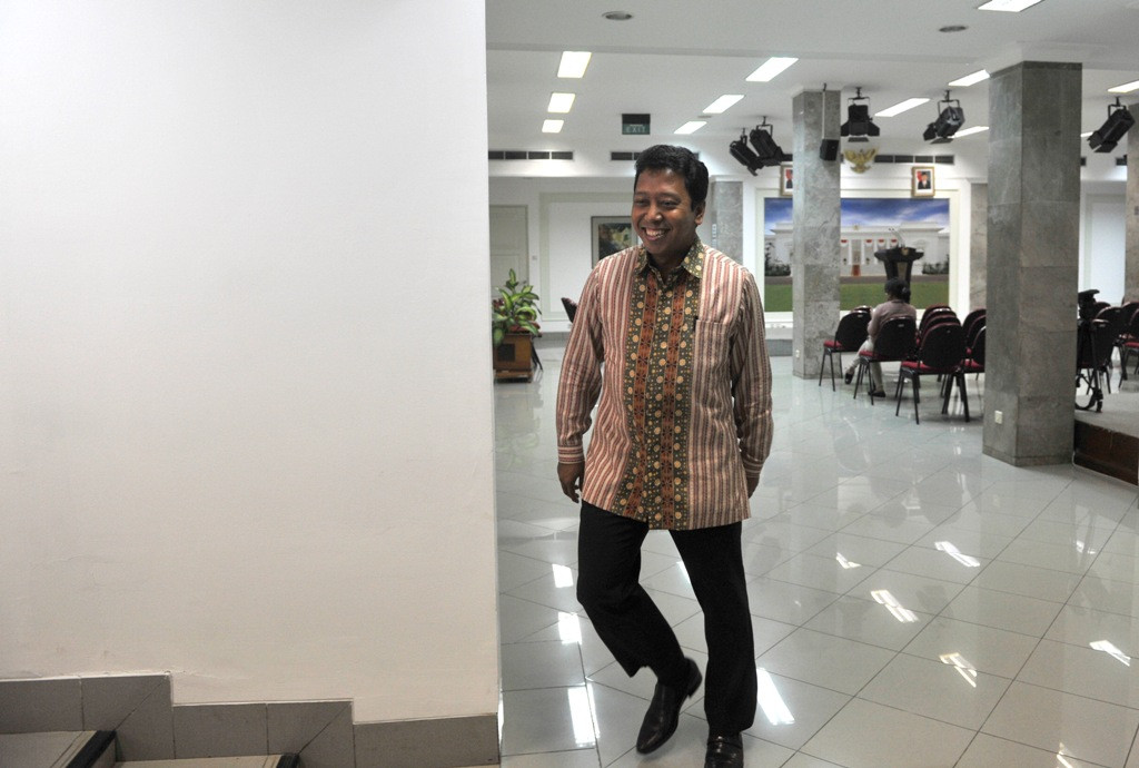 Ketua Umum PPP versi Muktamar Surabaya Romahurmuziy tiba di Kantor Presiden, Jakarta, Selasa (19/5). ANTARA FOTO/Andika Wahyu.
