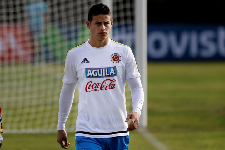 Ketika Rekannya Latihan dengan Bola, Rodriguez Hanya Lari-lari Kecil