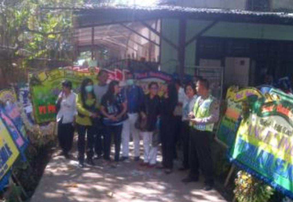 Foto: Para saksi usai reka ulang di dalam rumah Margriet/MI_Arnoldus Dhae