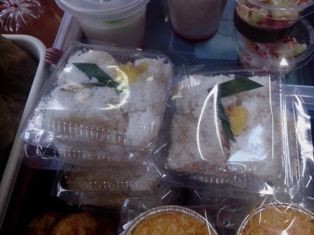 Mengintip Pembuatan Kicak di Pasar Sore Kauman