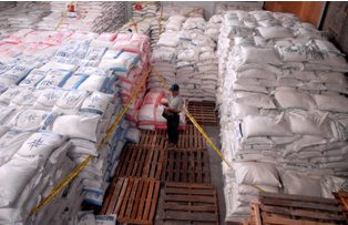 Polda Tangkap Penimbun 60 Ton Gula Pasir