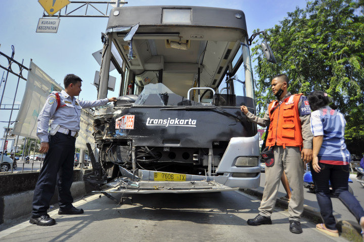 Rem TransJakarta Berfungsi, Sopir <i>Ngaku</i> Grogi