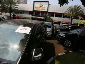 Pengusaha Rental Bantah Taksi Uber Langgar Hukum