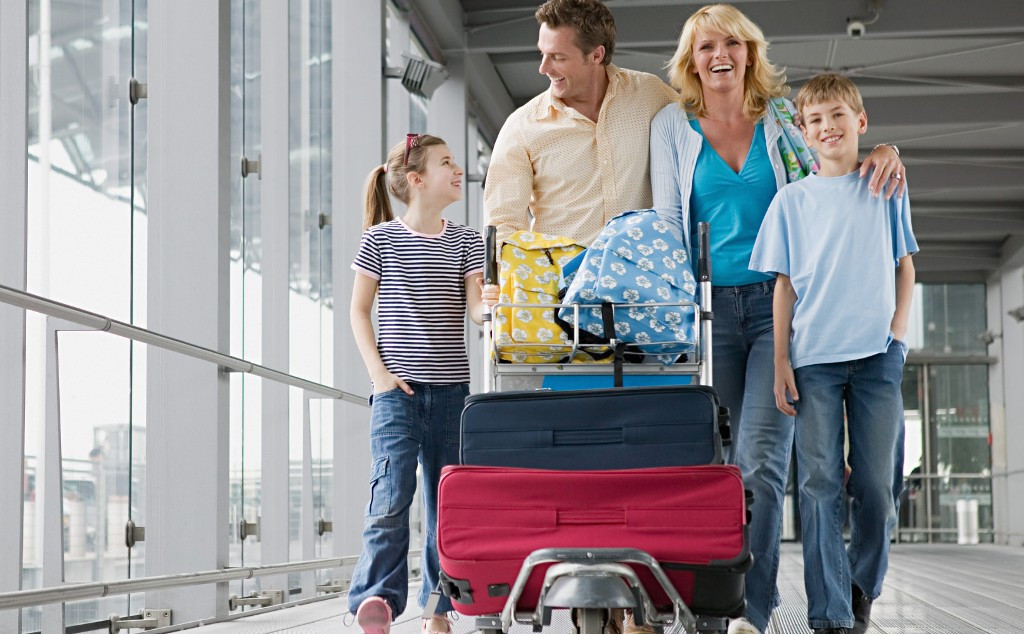 Berlibur bersama anak-anak bisa menyenangkan. (Foto:huffingtonpost.com)