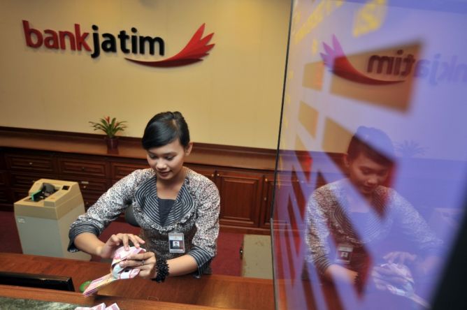 Bank Jatim akan <i>Spin Off</i> Anak Usaha Syariah di 2017  