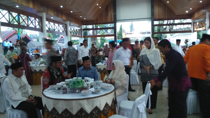 JK Buka Bersama Warga Sulsel di TMII