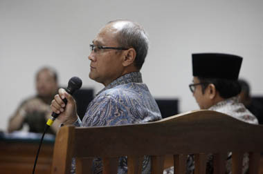 Uang dari SKK Diambil Staf Sutan