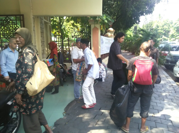 Bebas dari Panti Sosial, Pengemis Ini 'Kerja' Lagi