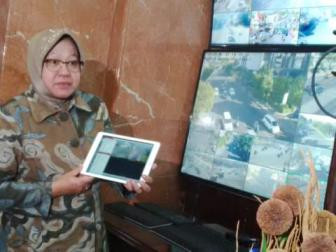 Ini Cara Risma Atasi Kemacetan di Surabaya 