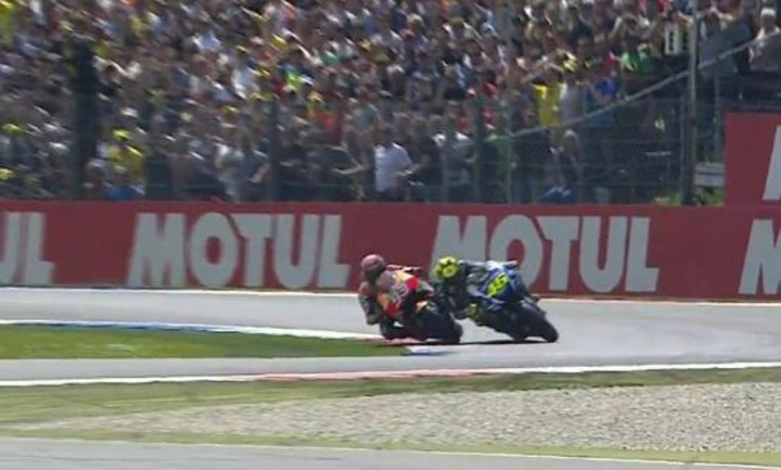 Penjelasan Rossi Soal Insiden Senggolannya dengan Marquez 