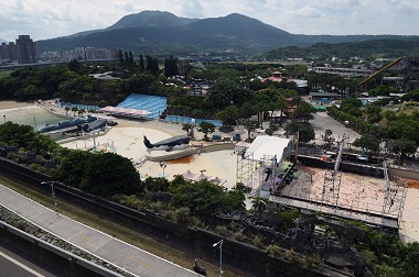 Ledakan Dahsyat di Taman Bermain Air Lukai 500 Orang