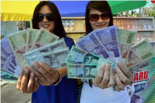 Warga Solo Bisa Menukar Uang di Sejumlah Bank Ini