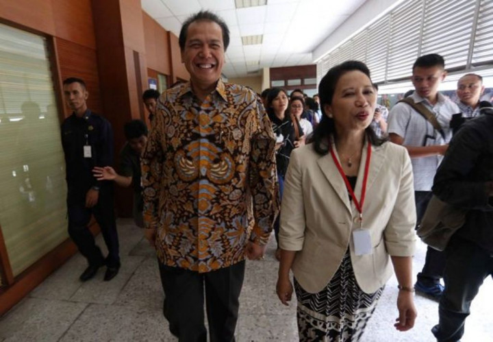 Menteri Rini Minta Pindad Sediakan 100 Ekskavator untuk BUMN Karya 