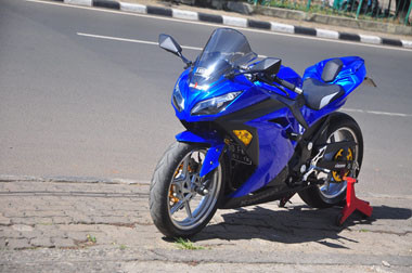 Kawasaki Ninja 250 2013, Minimalis Klimis Cukup Main Warna 