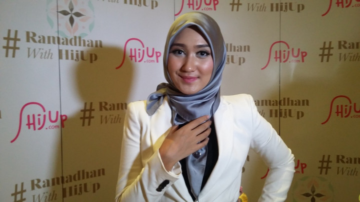 Dian Pelangi Ingin Merancang Busana Muslim Para Artis