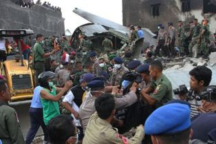 Hercules Jatuh, DPR Minta Anggaran untuk TNI Dievaluasi