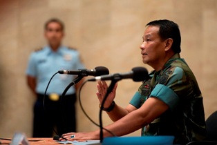 TNI AU Kandangkan Hercules Tipe B-7