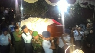 Peltu Ibnu Kohar Dikawal 11 Mobil TNI AU ke Rumah Duka