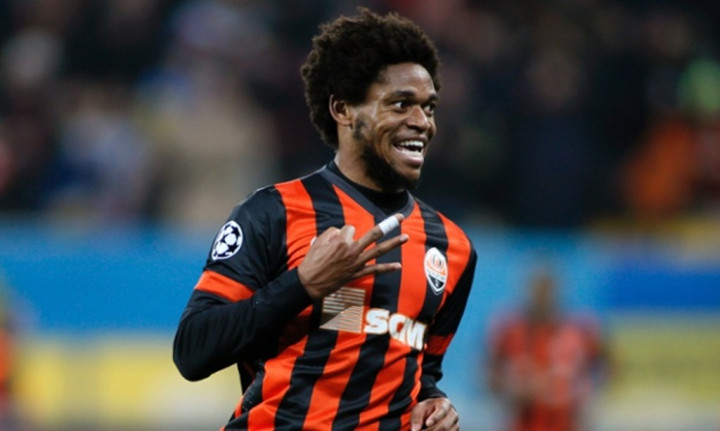 Luiz Adriano Dikabarkan Sepakat Gabung Milan
