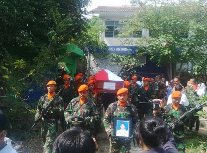 Letda Bayu Minta Ayahnya Jaga Kesehatan