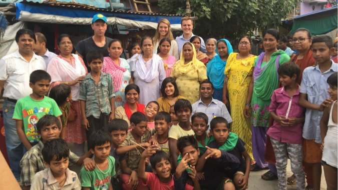 Tampil Dadakan, Chris Martin Jadi Trending Topic di India 