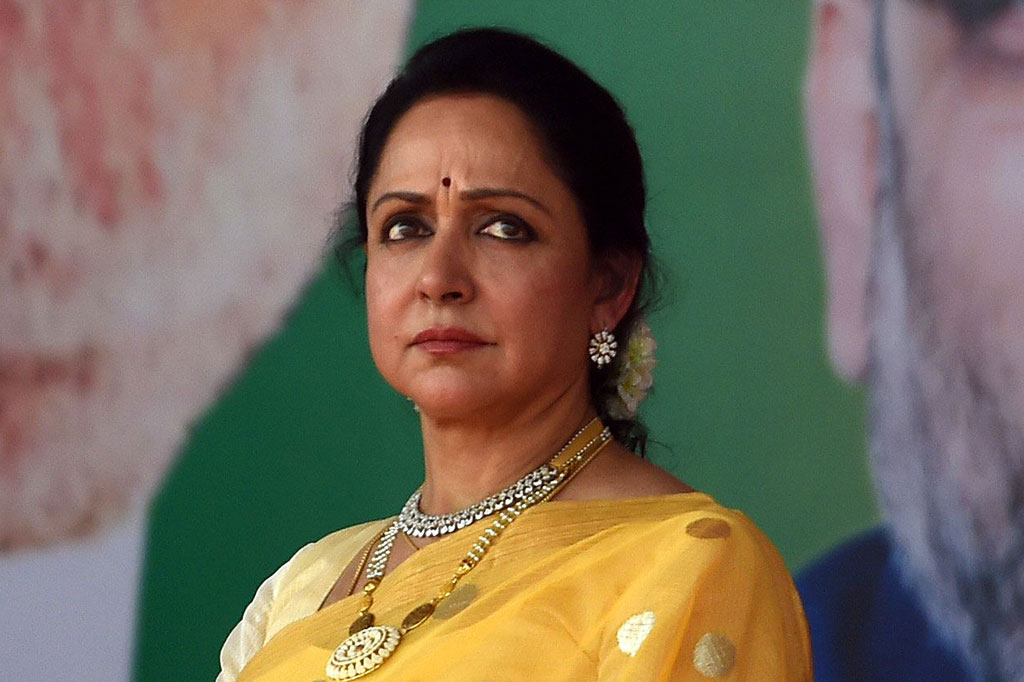 Kecelakaan Libatkan Hema Malini Tewaskan Anak 4 Tahun