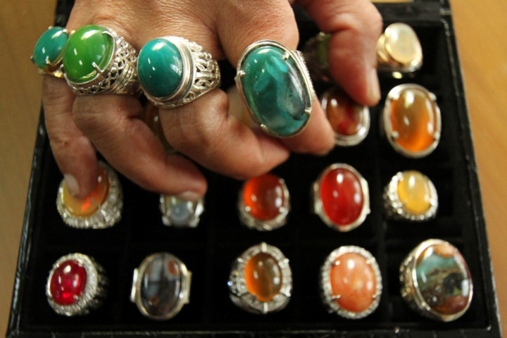 Waspada! Rendaman Batu Akik Bisa Memicu Demam Berdarah