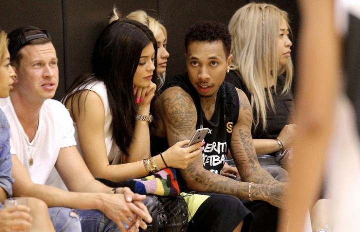 Kylie Jenner Sewa Detektif untuk Buntuti Tyga